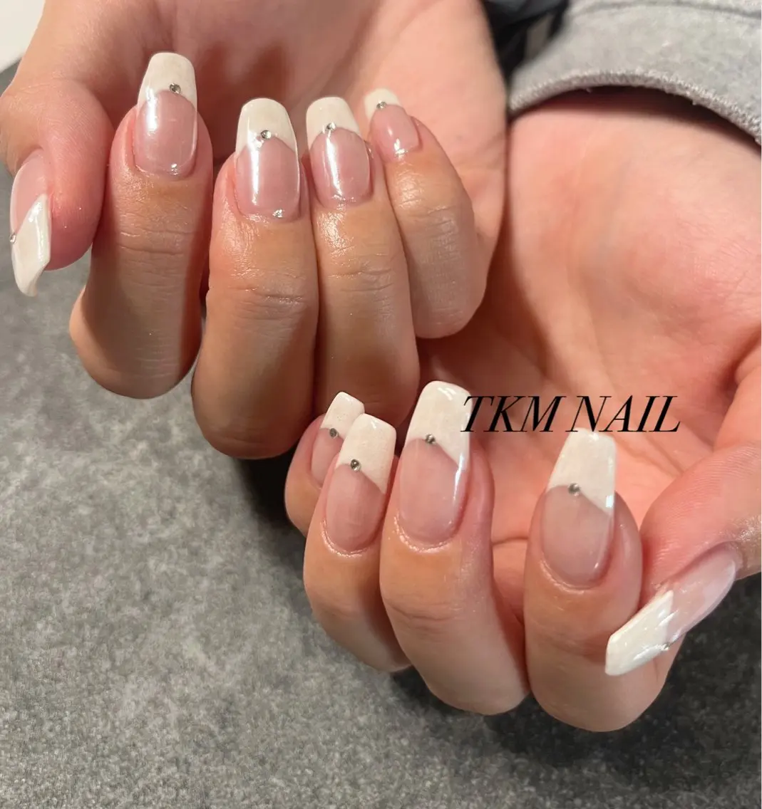 ネイル オーロラネイル フレンチネイル シンプルネイル ハンドネイル フットネイル ______ TKM  NAILのネイルデザイン