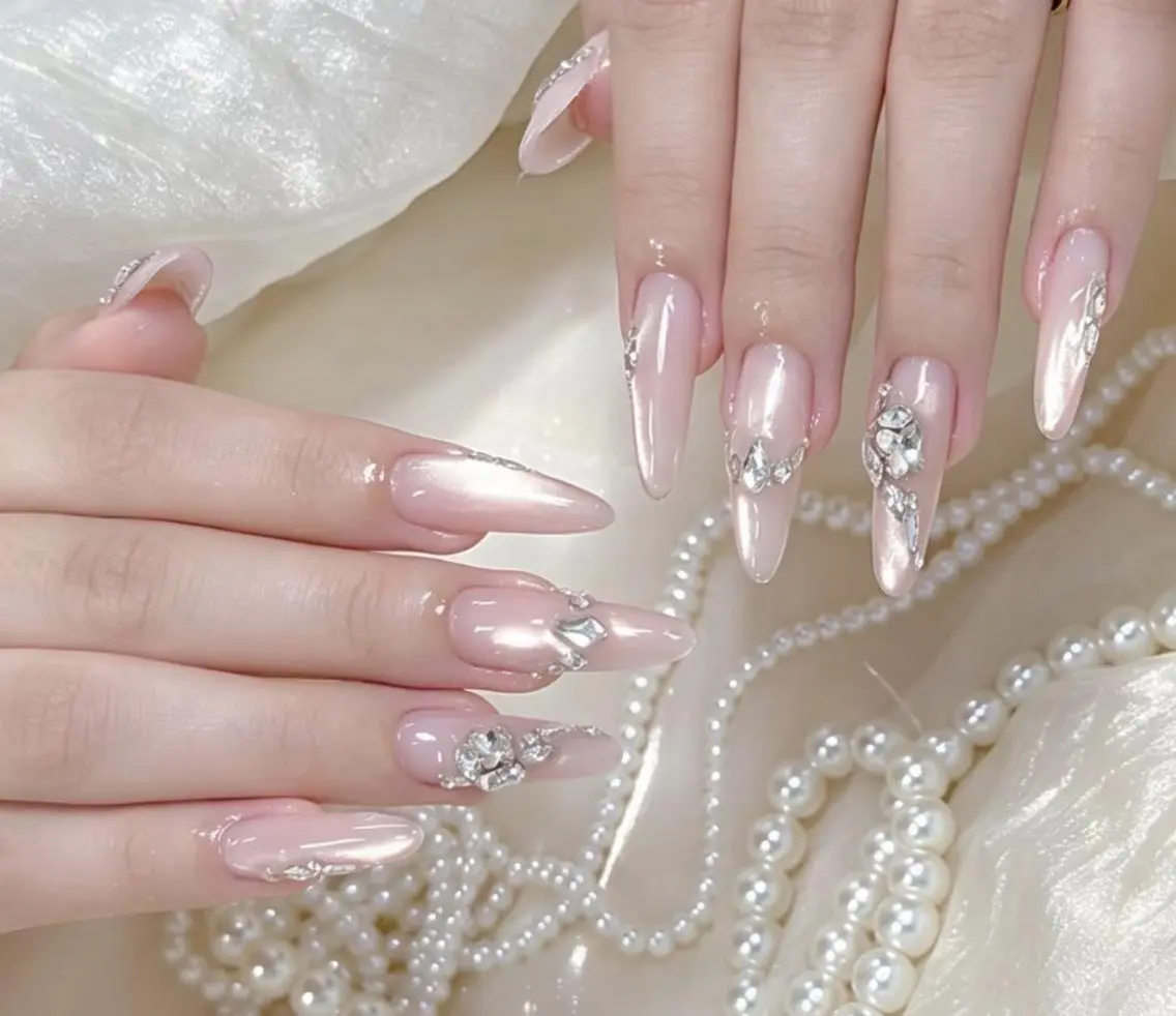 ネイル ハンドネイル TiTi Nail🫧のネイルデザイン