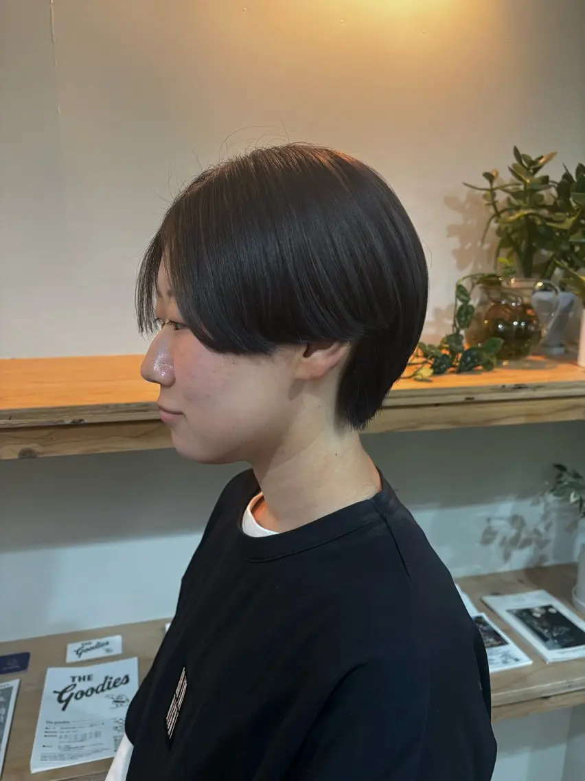 ショート カラー アッシュ アッシュグレー アッシュグレージュ ブリーチ グラデーションカラー クラモチ ノゾミ🪷のヘアスタイル