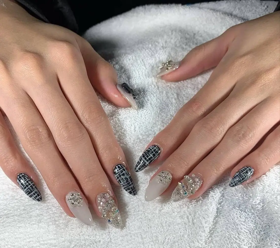ネイル ハンドネイル MHR nailのネイルデザイン
