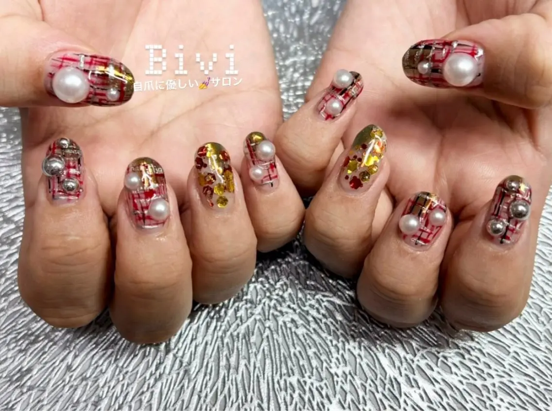 ネイル アートネイル ラメ(グリッター) 持ち込み シルバー ワンホンネイル ♡Bivi♡自爪に 優しいネイルサロンのネイルデザイン