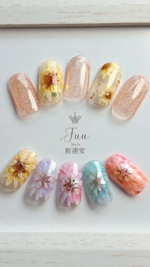 ネイル フラワーネイル フットネイル ストーンネイル 夏ネイル ハンドネイル 犬のいるネイルサロン Fuu nailsのネイルデザイン