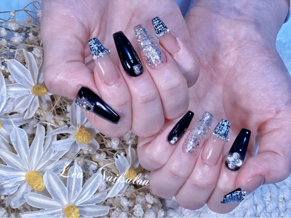 ショート カラー ネイル Le’a NailSalonのネイルデザイン