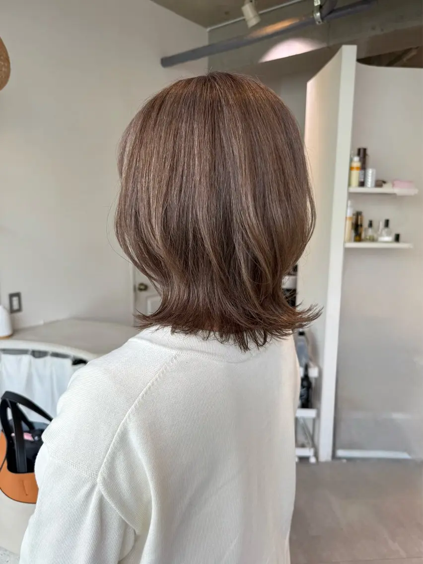 ミディアム カラー 中林 友梨のヘアスタイル
