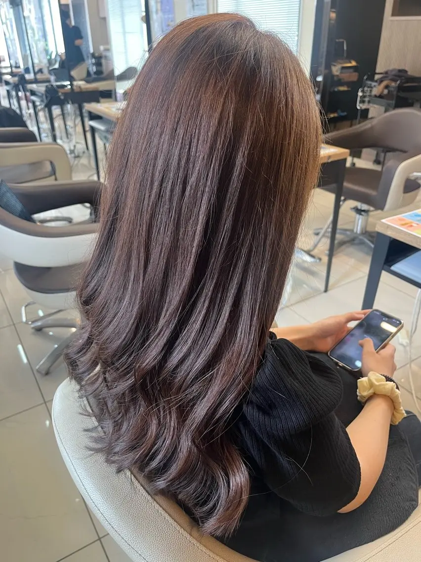 ロング カラー LiTA長嶺 小佐井悠未のヘアスタイル