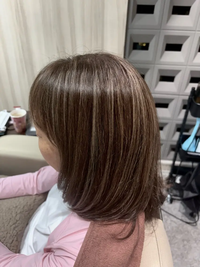 ミディアム ハイライト Natsumi🤍 横浜のヘアスタイル