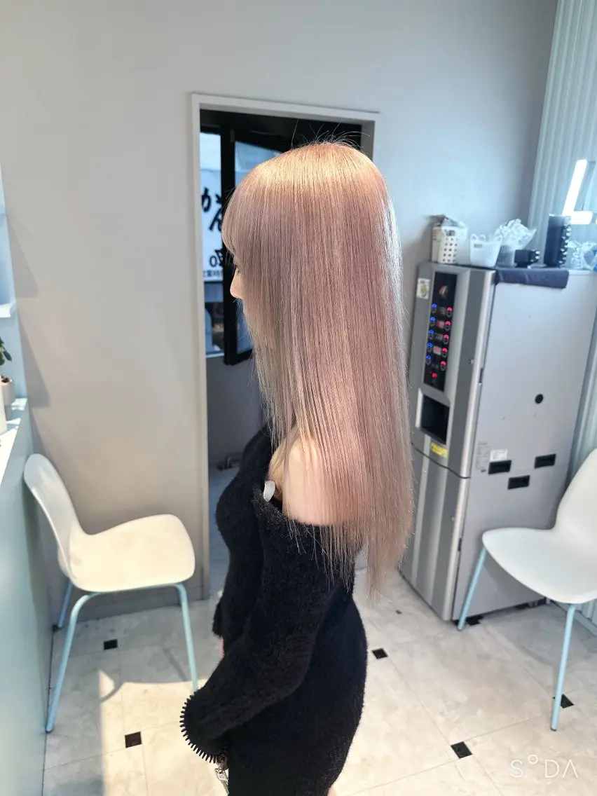 ロング カラー ヘアカラー トリートメント ヘアセット 🪄池袋ハイトーン 🪄ブリーチカラーのヘアスタイル