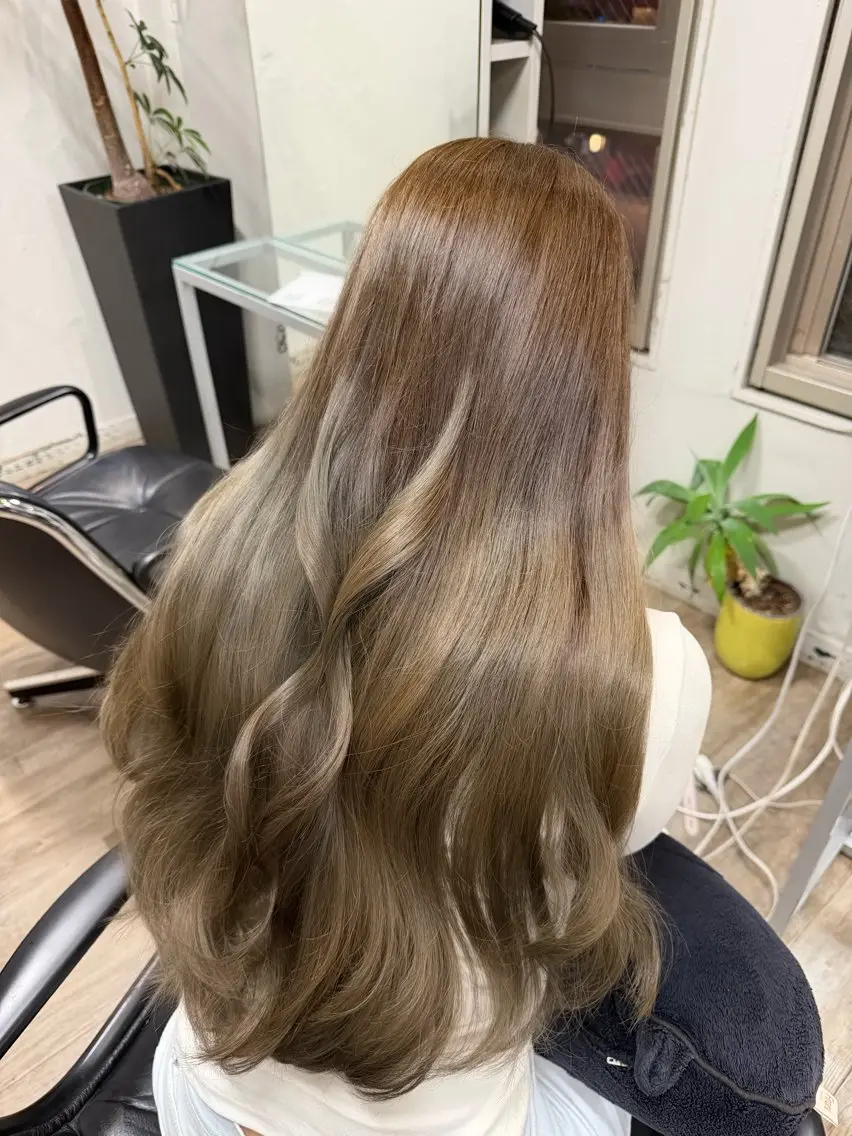 ロング カラー ヘアカラー トリートメント Hinata🫧 透明感カラー/元町のヘアスタイル