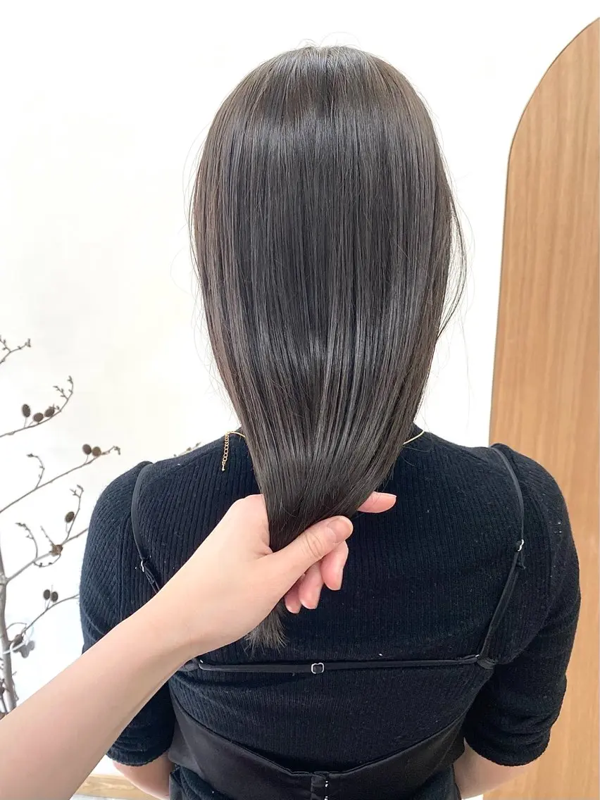 セミロング カラー ヘアアレンジ グレージュ カット ヘアカラー トリートメント ハル🌸柔色/ ブリーチなし/艶髪のヘアスタイル