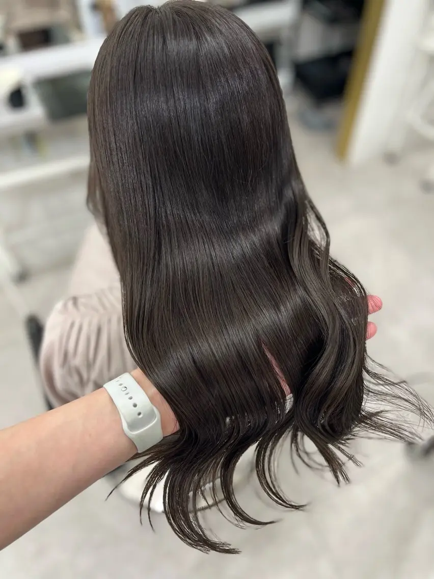 ロング カラー アッシュ アッシュグレー アッシュグレージュ グレージュ カット ヘアカラー トリートメント 🫧ぷる艶カラー🫧 Yuubi🦩のヘアスタイル