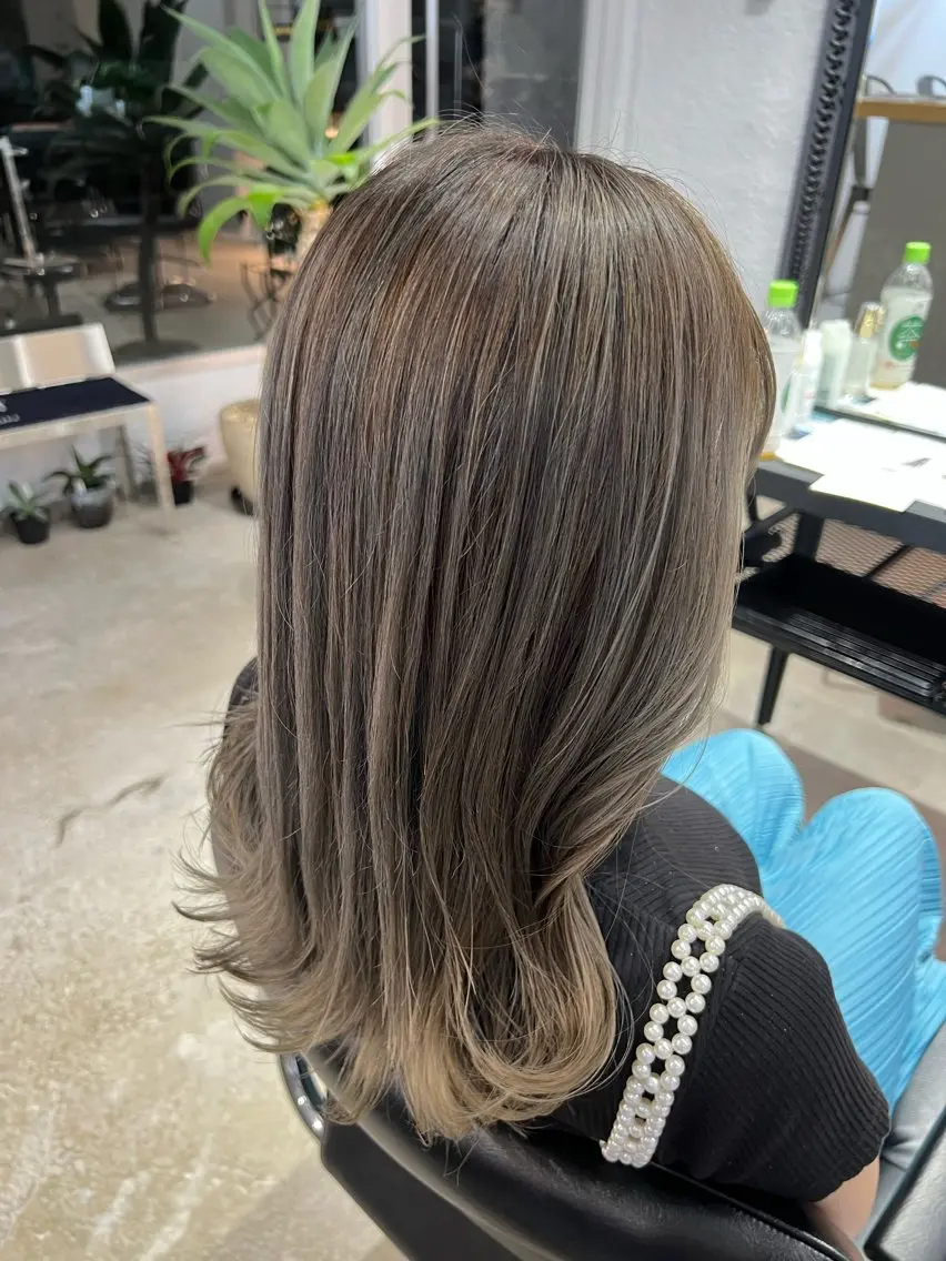 ロング カラー オタク特化美容師💟 チバコナツのヘアスタイル