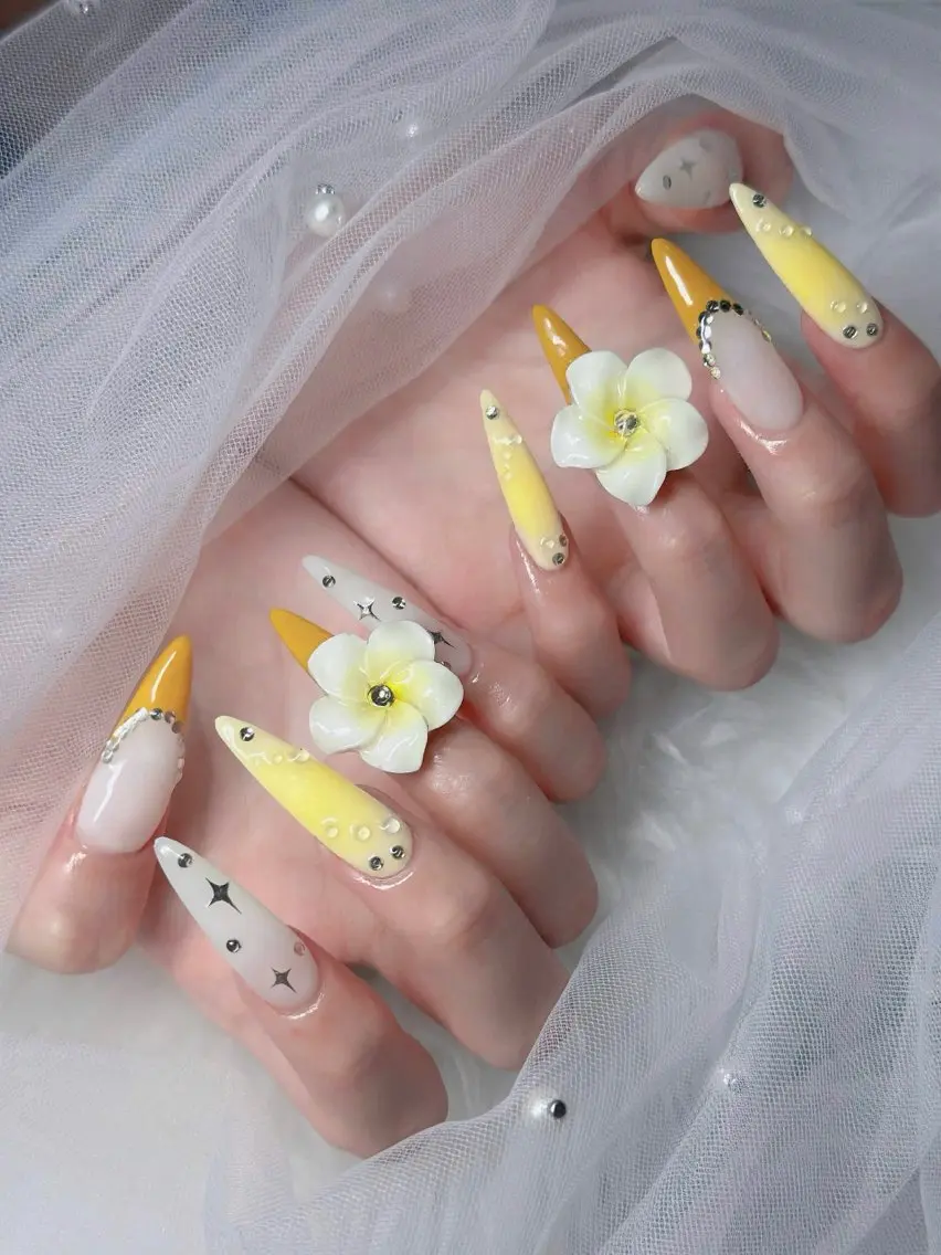 ネイル オーロラネイル フレンチネイル ジェルネイル ハロウィン 韓国ネイル ハンドネイル neco H.babynailのネイルデザイン