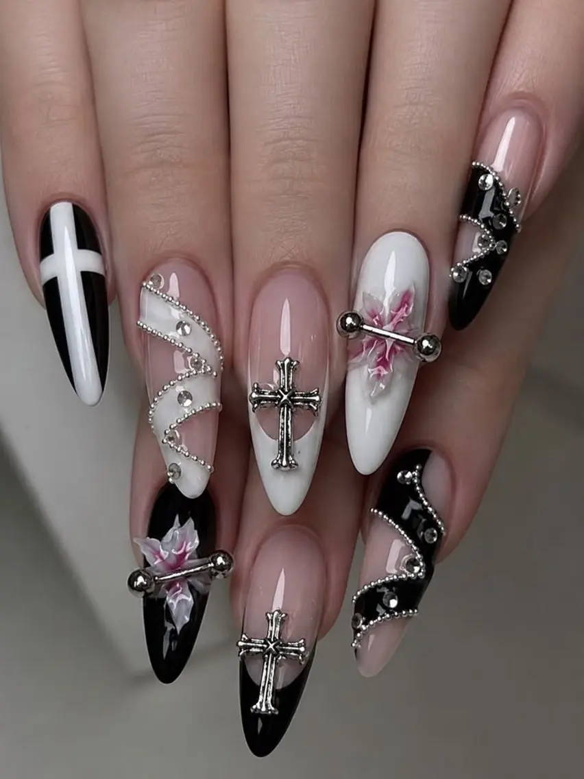 ネイル キラキラネイル 韓国ネイル マグネットネイル 持ち込み ネイルチップ ハンドネイル Chiee Bling.Nailのネイルデザイン