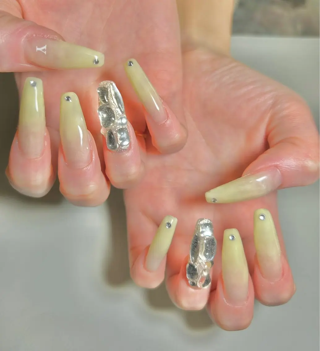 ネイル ハンドネイル Liennail 持込デザインやり放題のネイルデザイン