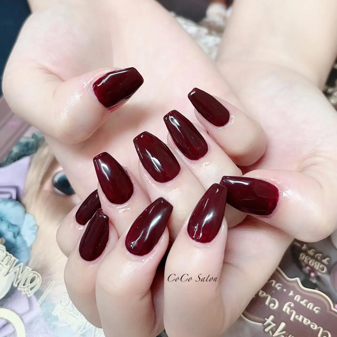 ネイル ボルドー 成人式 長さ出し ジェルネイル オフィスネイル ハンドネイル CoCoSalon ネイル/まつ毛予約のネイルデザイン