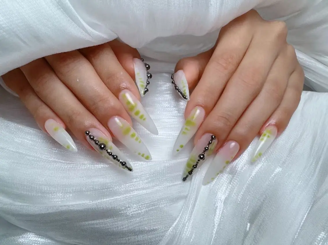ネイル ENsalon AKIRAのネイルデザイン