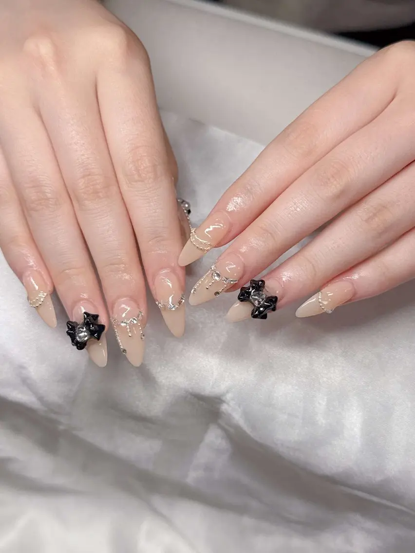 ネイル ハンドネイル Lee Nailsのネイルデザイン