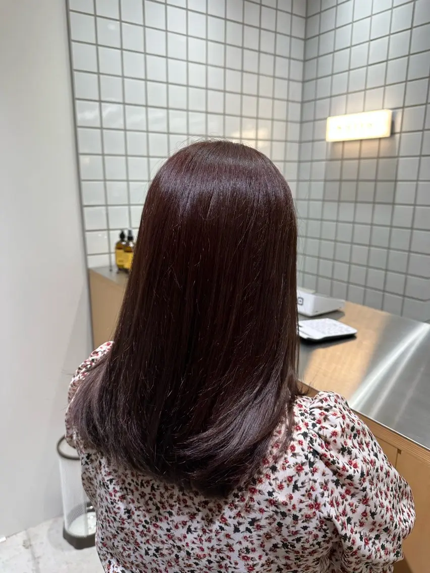 セミロング ヘアカラー 🍇透明感カラー/ カットひかる🍒のヘアスタイル
