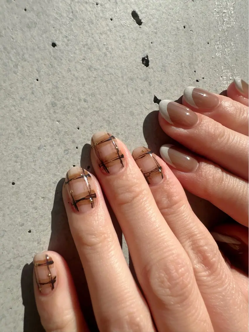 ネイル ブラウン フレンチネイル 氷ネイル・うるうるネイル 🪞KAPE NAIL 🪞のネイルデザイン
