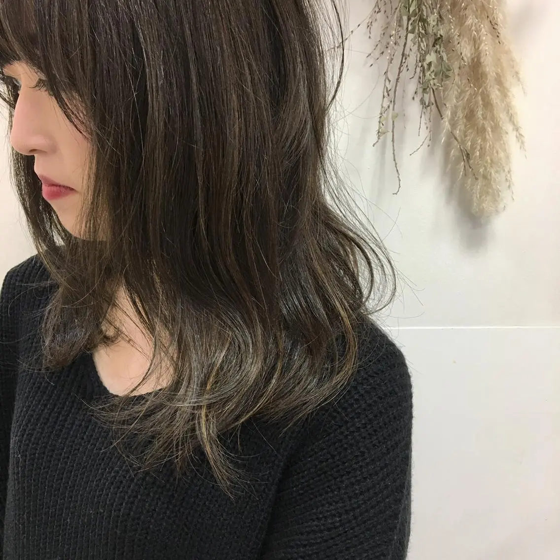 セミロング カラー グレージュ ハイライトカラー ハイライト タナカ タクヤのヘアスタイル