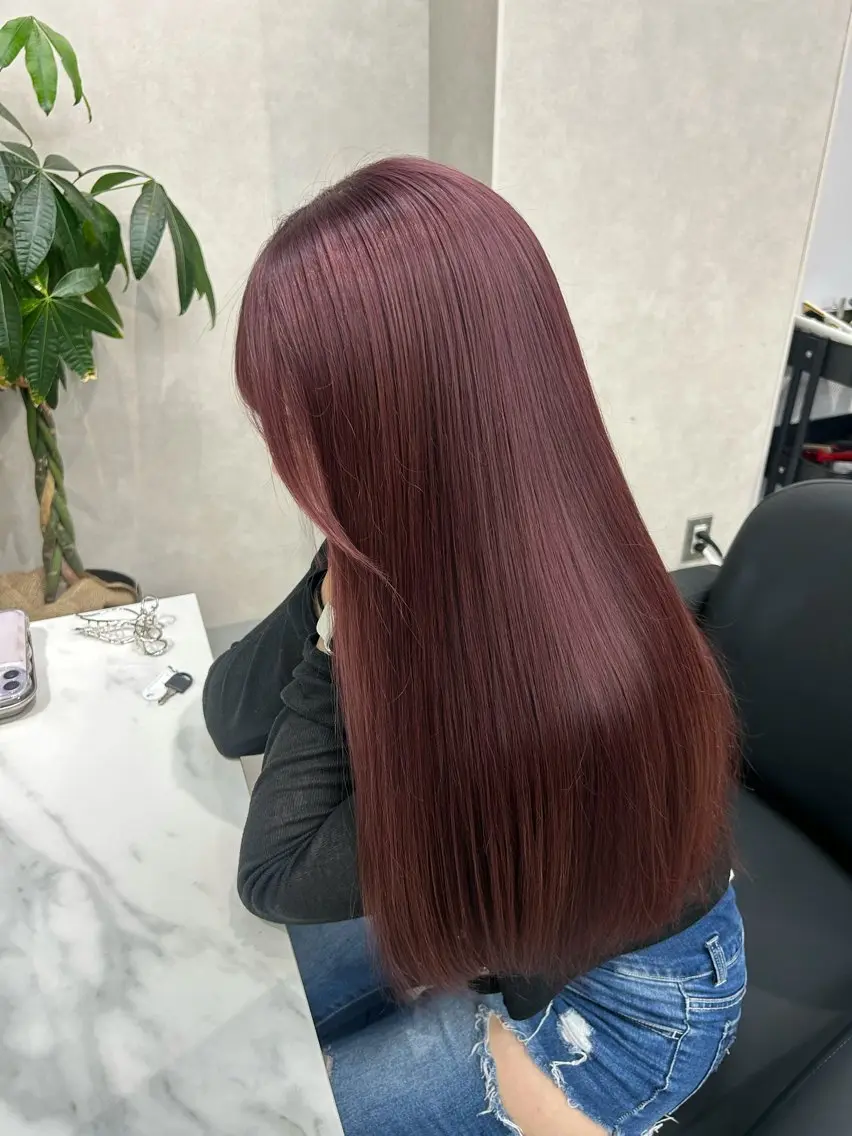 ロング カラー ヘアカラー トリートメント moe🎀 透明感カラーのヘアスタイル