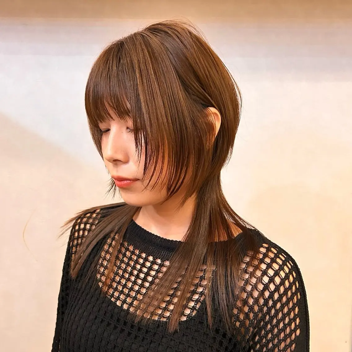 セミロング ウルフカット 新宿/レイヤー特化 韓国ヘア/海外ヘアのヘアスタイル