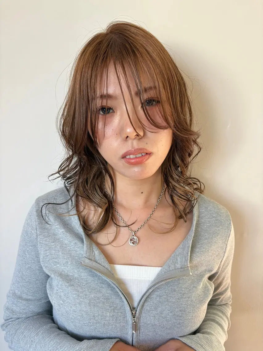 セミロング カラー いりえ しゃけのヘアスタイル