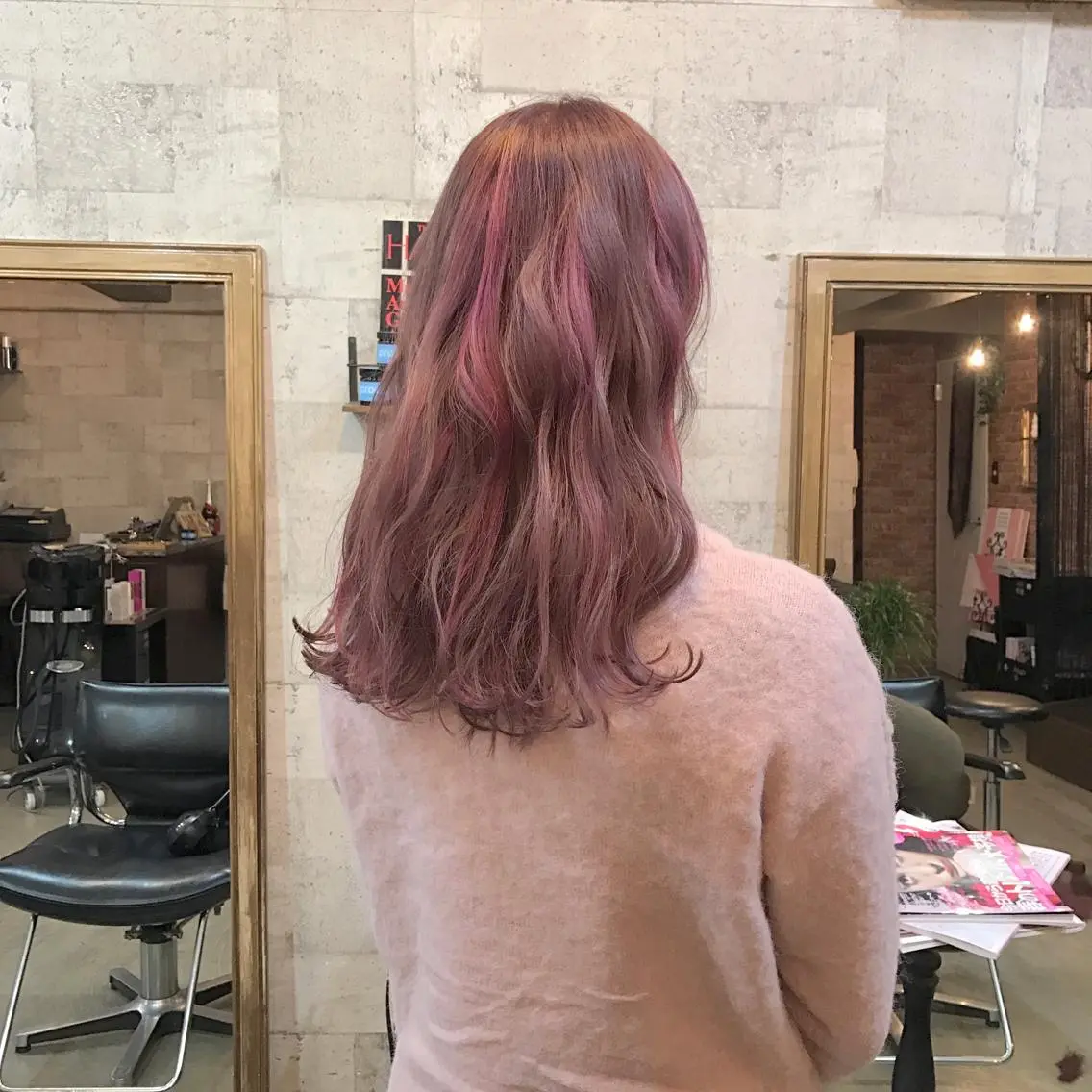 セミロング カラー ダブルカラー ハイライトカラー ピンクカラー ハイライト インナーカラー/天神 ブリーチ/吉田のヘアスタイル