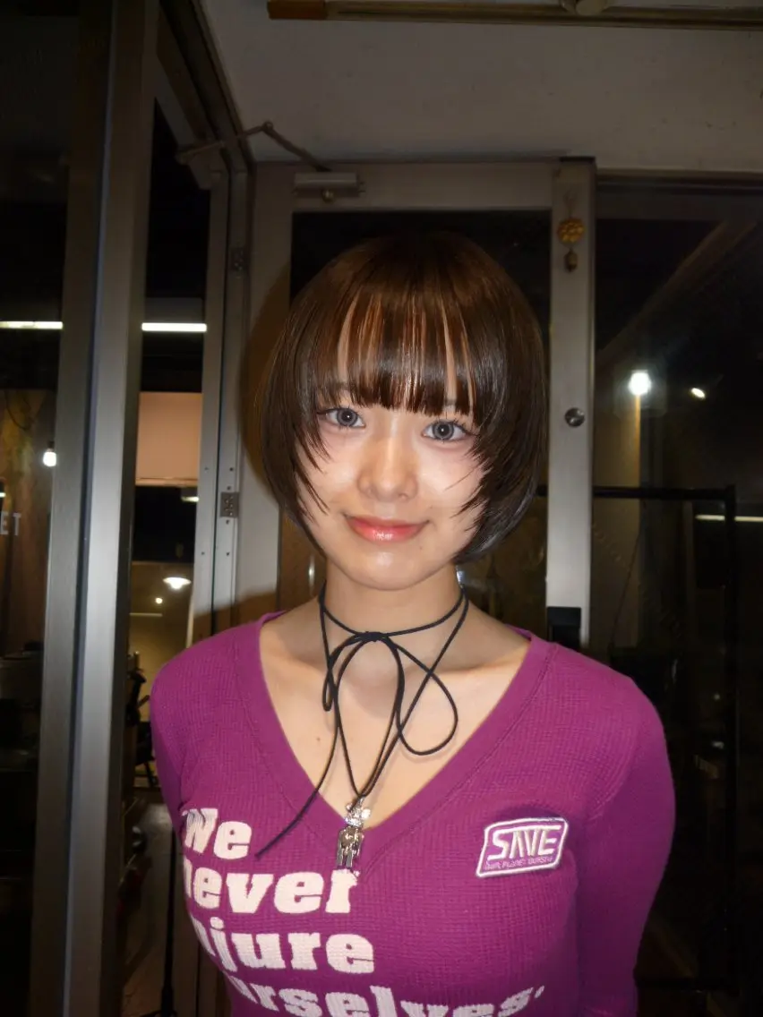 ショート 心斎橋/ハイトーン/ レイヤーカットのヘアスタイル