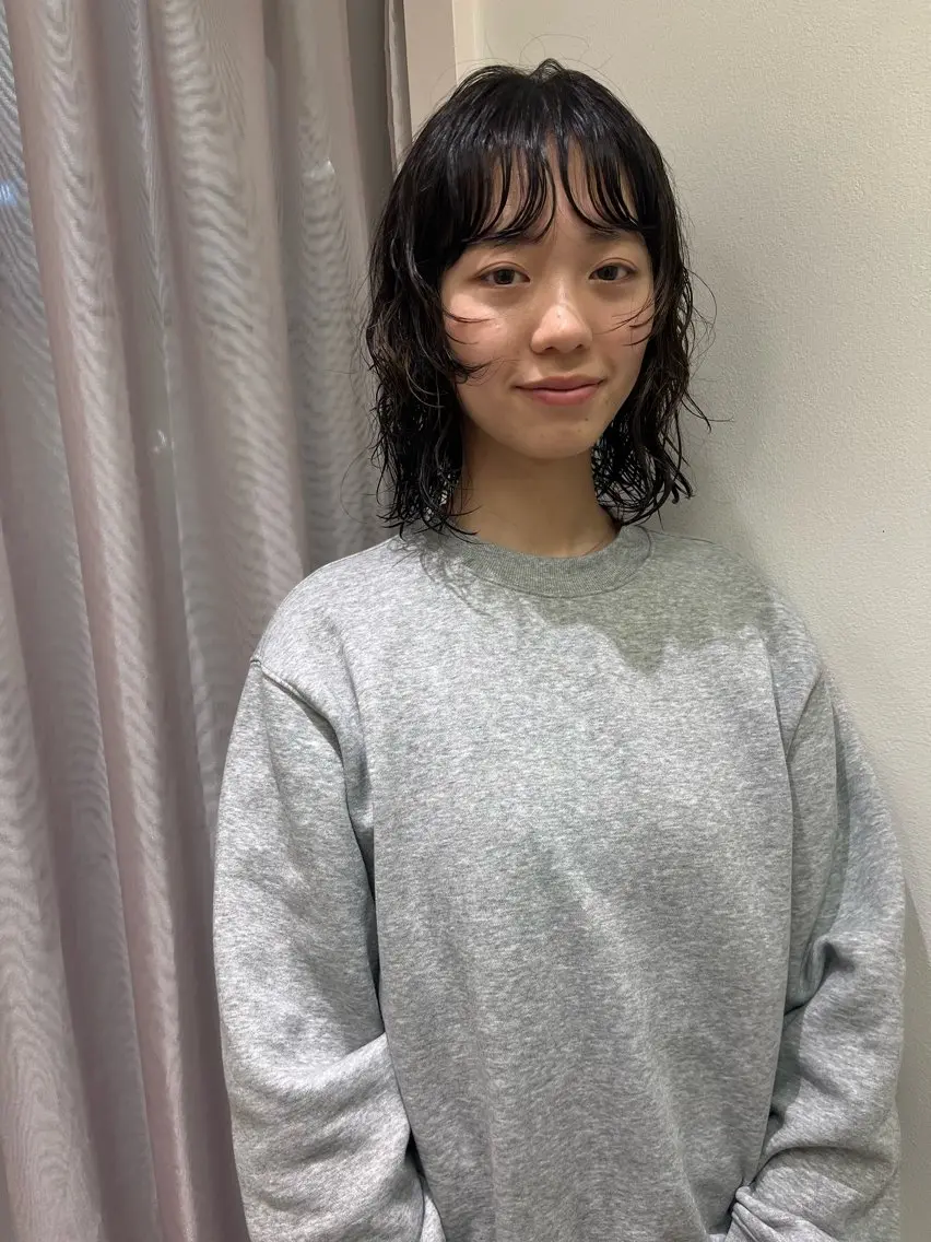 ミディアム パーマ カット パーマ トリートメント 松村 澪里のヘアスタイル