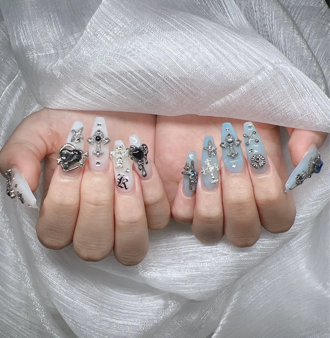 ネイル 長さ出し グラデーション キラキラネイル マグネットネイル ニュアンスネイル Lee Nails チップ長さだし専門店のネイルデザイン