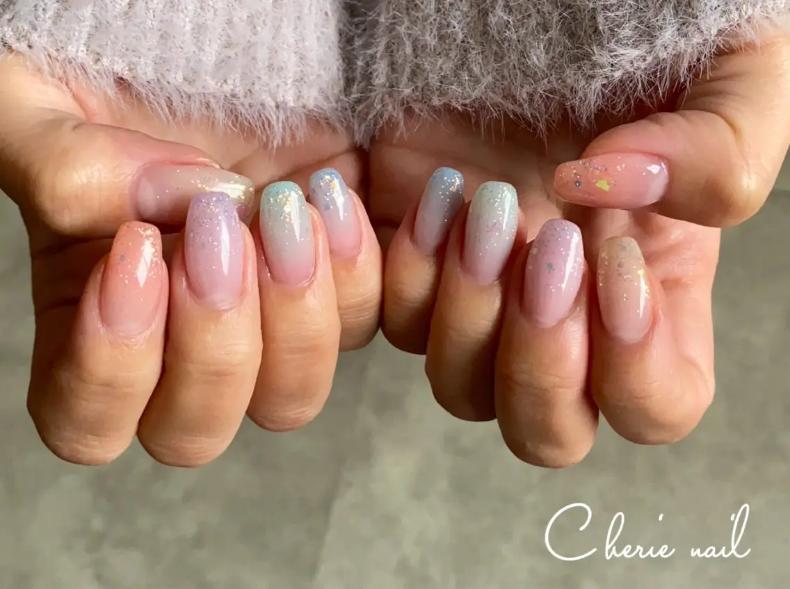 ネイル ジェルネイル グラデーション ラメ(グリッター) パステルネイル 春ネイル ハンドネイル Cherienail yunaのネイルデザイン