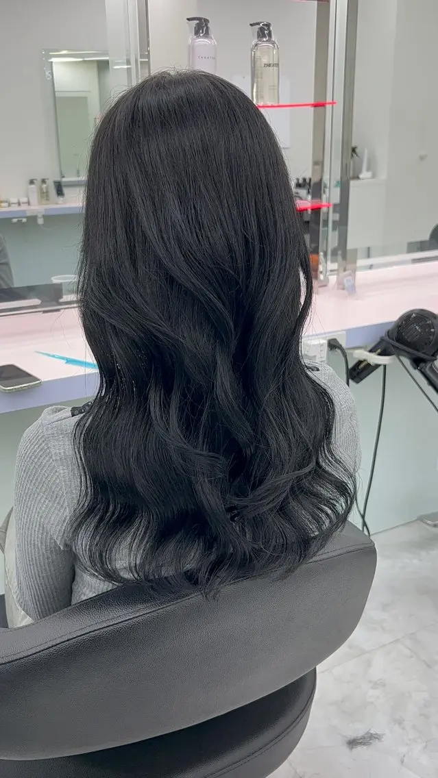 ロング カラー ヘアアレンジ 韓国風ヘア レイヤーカット カット ヘアカラー ブリーチなしの達人 🌈KAITOのヘアスタイル