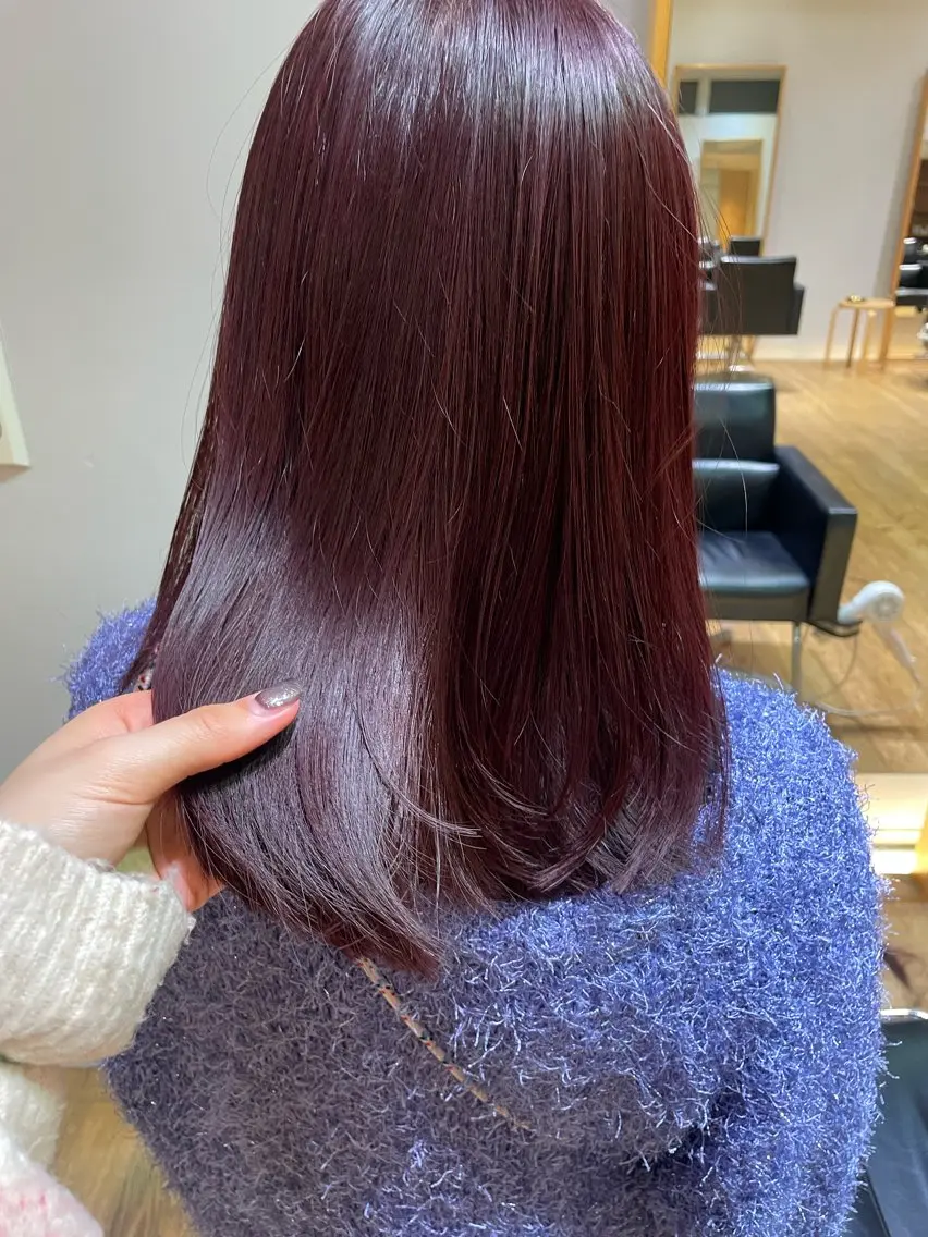 ミディアム 大橋 芽衣のヘアスタイル