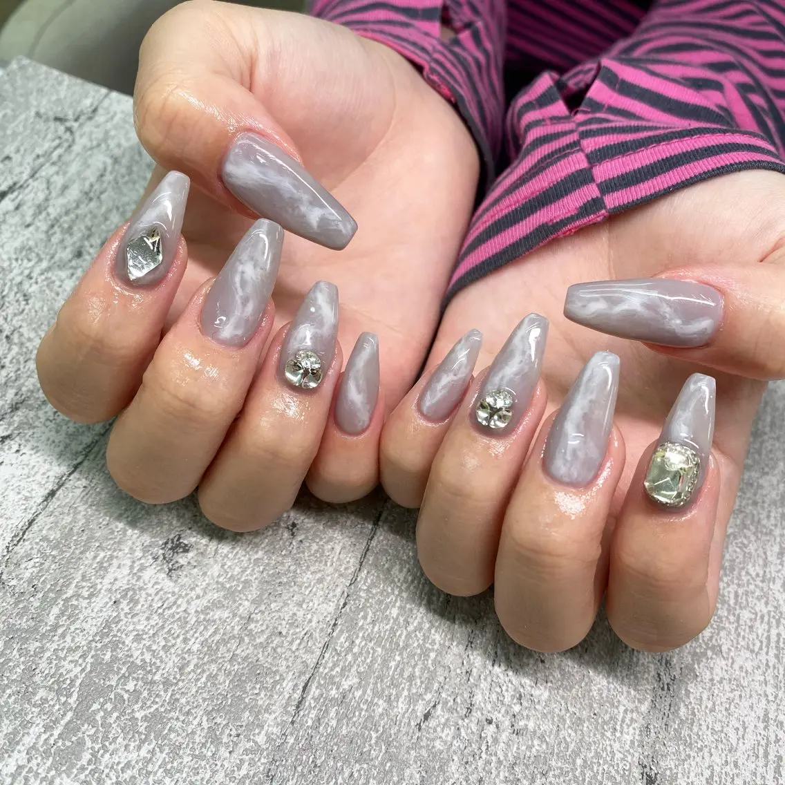 ネイル ハンドネイル Bianca🩶 TAMIYAのネイルデザイン