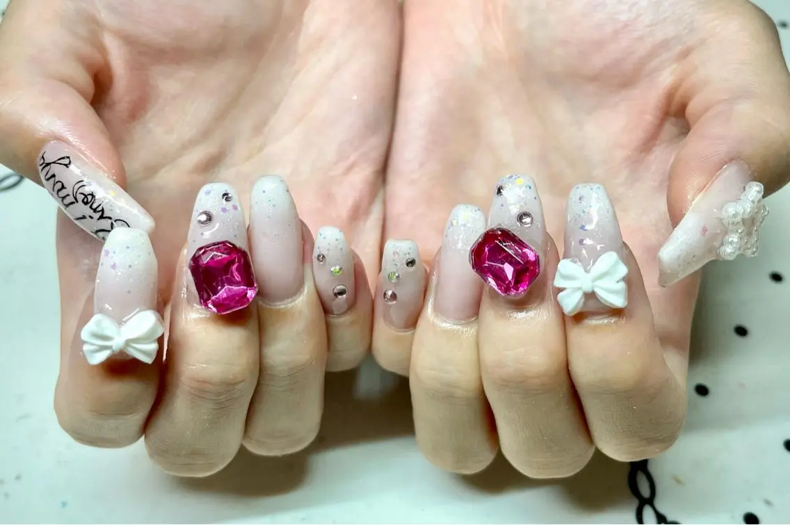 ネイル 持ち込み リボン ハンドネイル nailist cocoのネイルデザイン