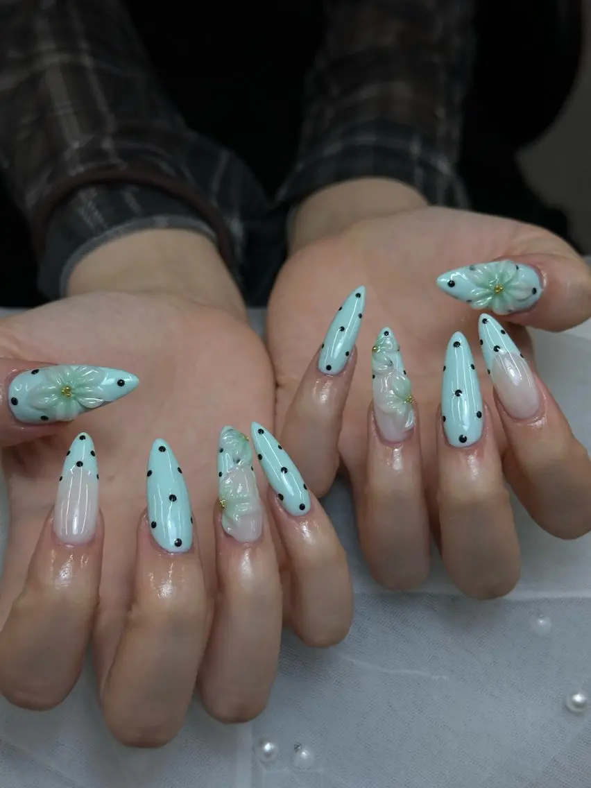 ネイル フラワーネイル ジェルネイル ロングネイル パステルネイル 夏ネイル Iconic Nailのネイルデザイン