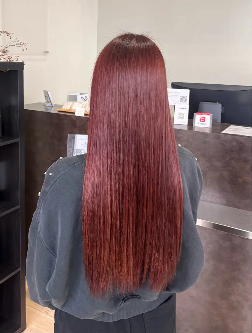 ロング カラー 栗原 志穂のヘアスタイル