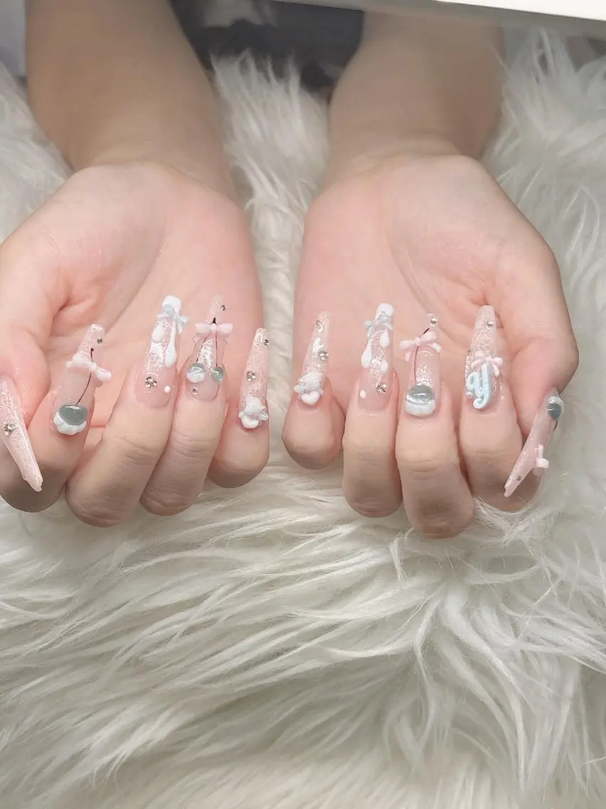 ネイル Lee Nailsのネイルデザイン