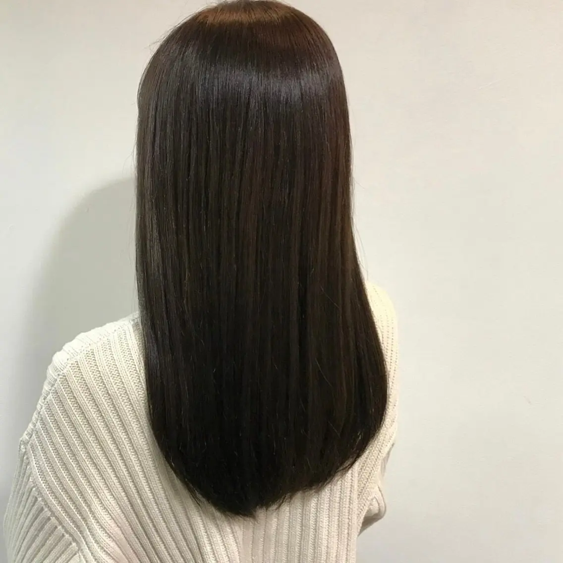 セミロング 縮毛矯正 原嶋 美緒のヘアスタイル