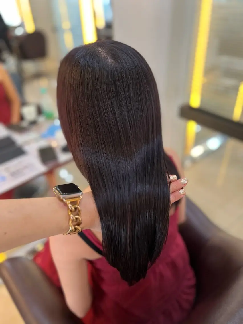 セミロング カラー レッドカラー ヘアカラー 🐾Kᗩᑎᑎᗩ🐾 透明感カラー/艶髪のヘアスタイル