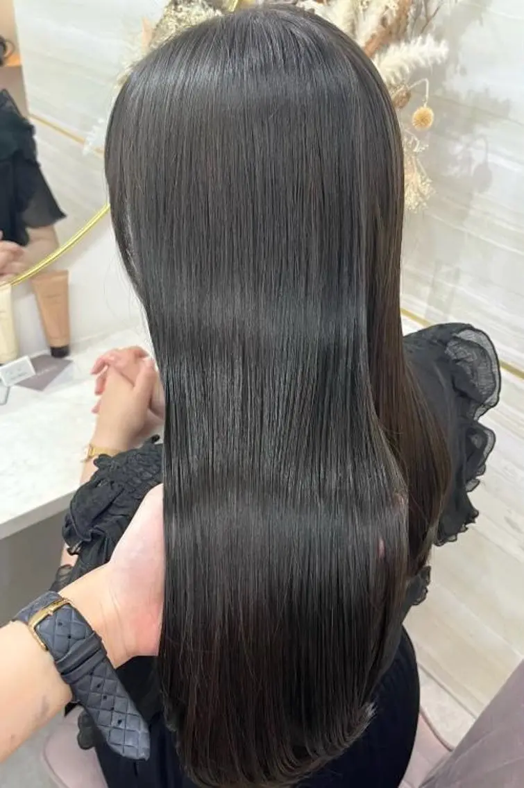 ロング カラー グレージュ オリーブグレージュ オリーブグレー ヘアカラー トリートメント 🍒さき🍒大宮/ 透明感カラーのヘアスタイル