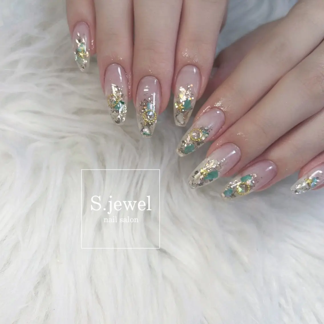 ネイル S. JEWELのネイルデザイン