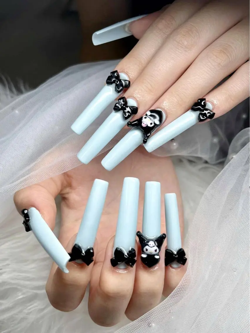ネイル オーロラネイル フレンチネイル ジェルネイル ハロウィン キラキラネイル ハンドネイル H.baby Nail Salonのネイルデザイン