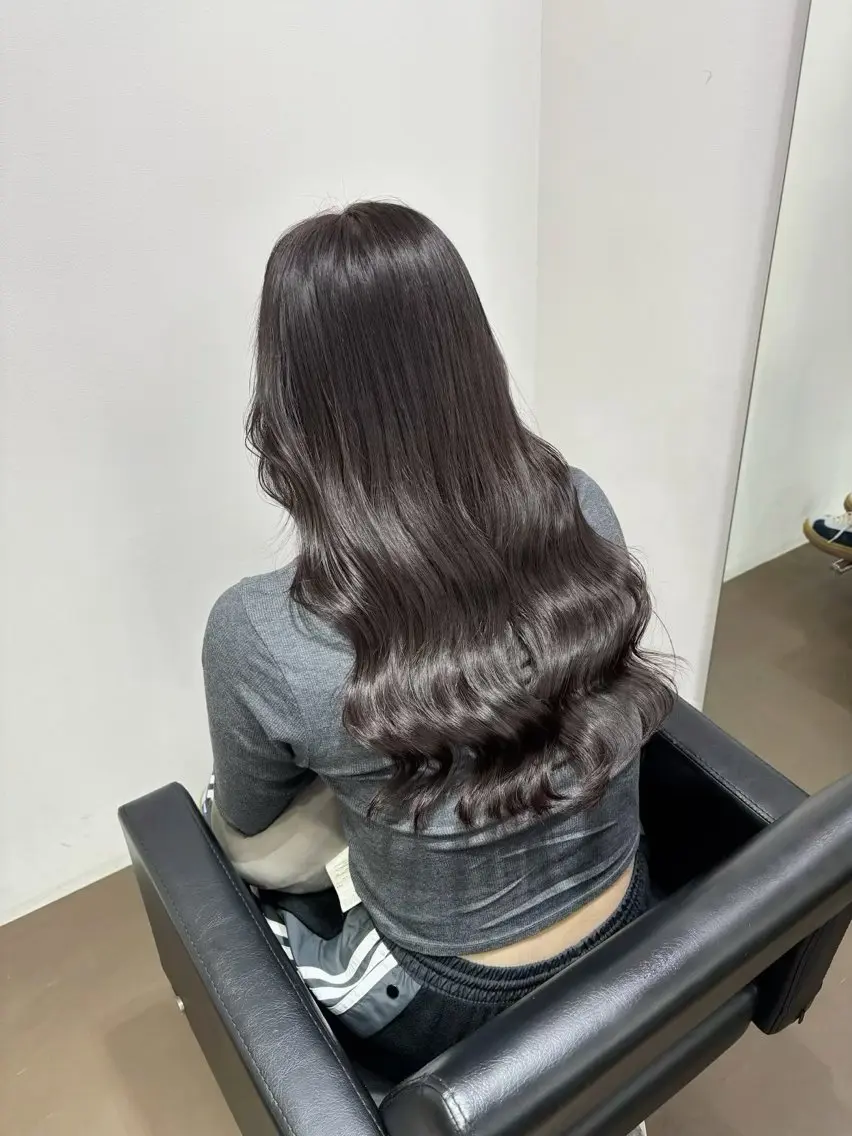 ロング カラー ヘアカラー トリートメント 【ioe 岡本】 🎀NOKO🎀のヘアスタイル