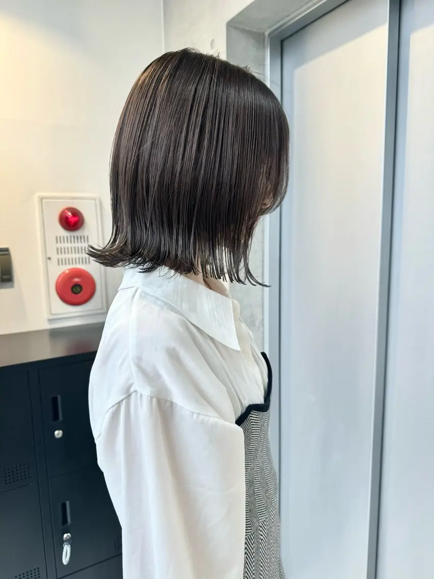 ミディアム カラー パーマ カット ヘアカラー トリートメント ヘアセット 透明感/オリーブ/ グレージュ/YUKAのヘアスタイル