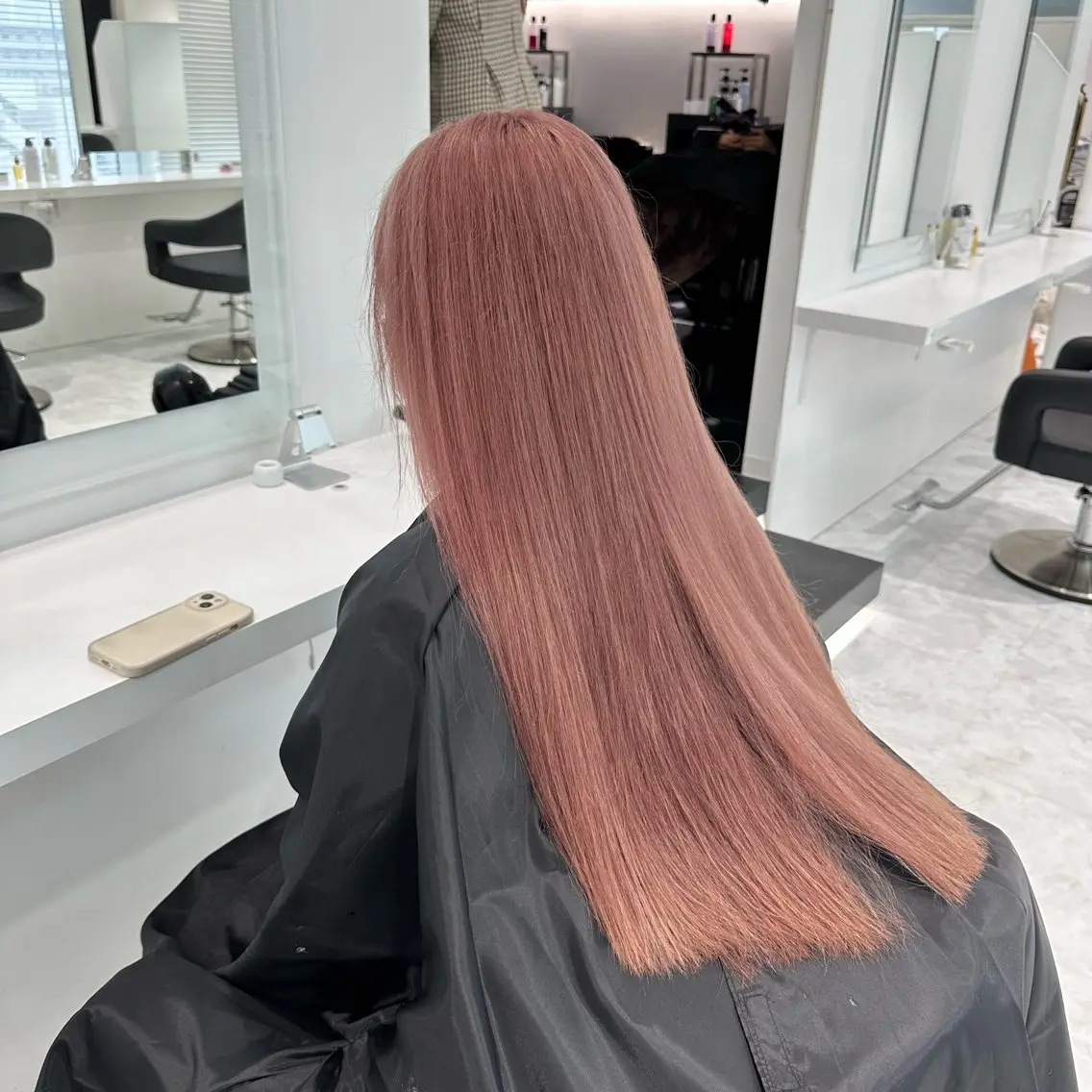 ロング 暖色系ハイトーン♡ mioriのヘアスタイル