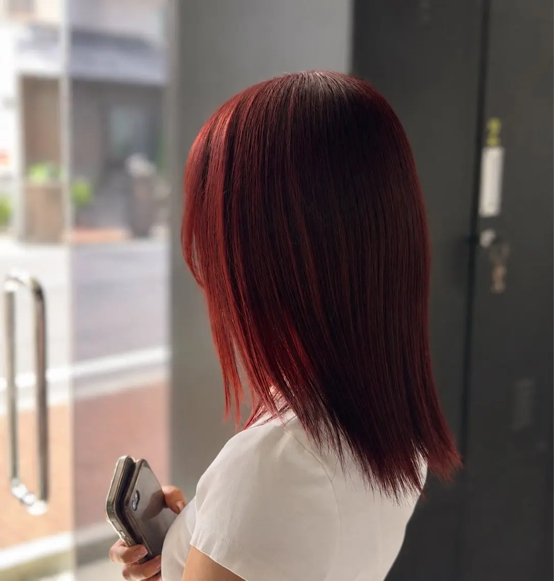 ミディアム しみず みいなのヘアスタイル