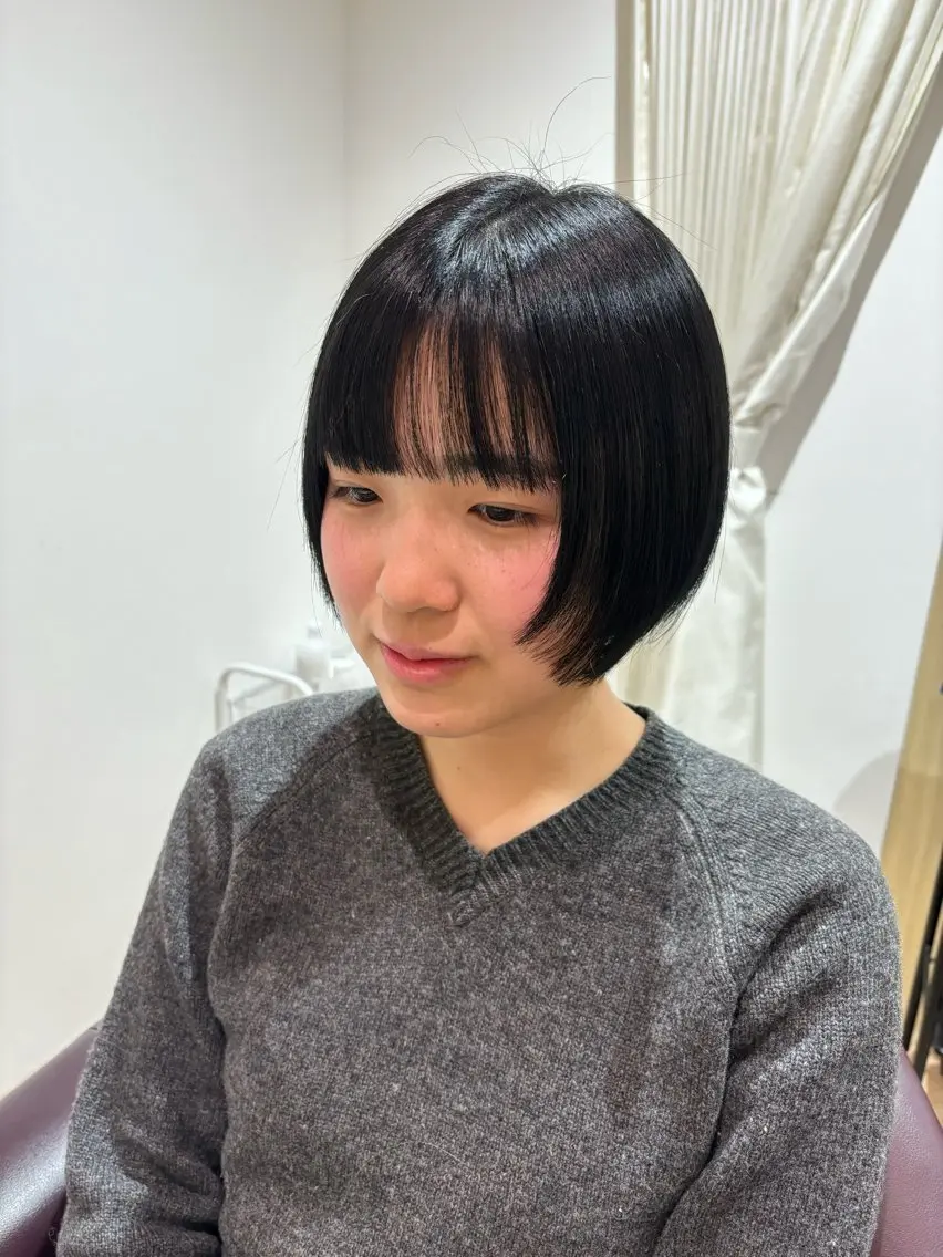 ショート カラー 顔周りカット レイヤーカット カット ヘアカラー ゆい/パーマ/レイヤ ー/似合わせカラーのヘアスタイル
