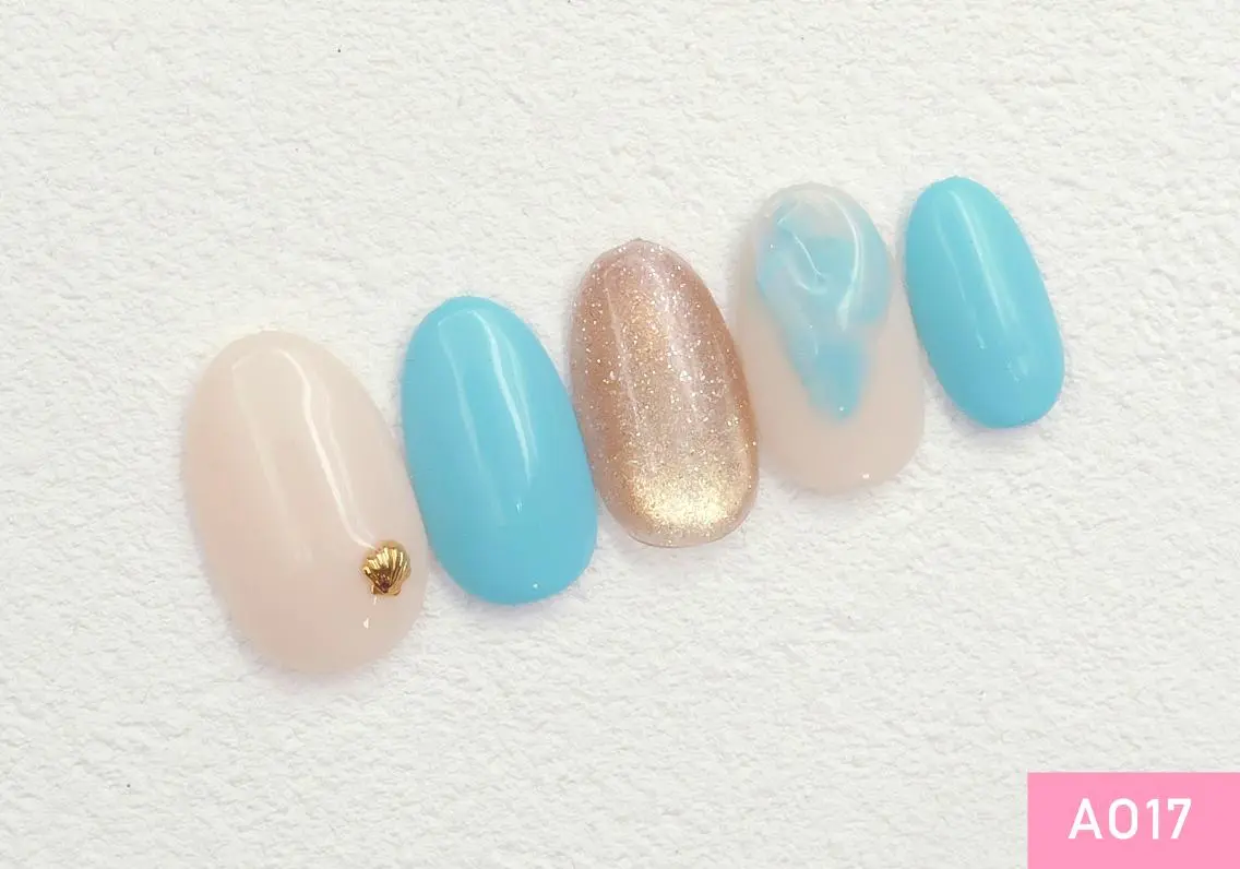 ネイル シルバー 池袋🪐 Nailのネイルデザイン